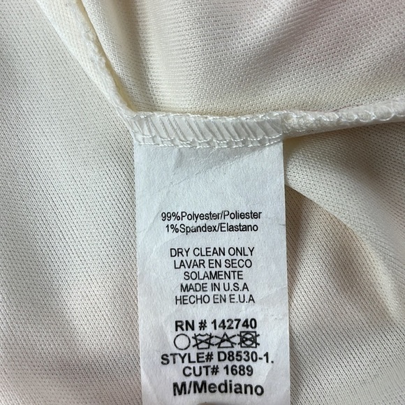 Lulu’s Kiss the Girl Peach Off-the-Shoulder Shift Dress, size medium - Picture 9 of 10